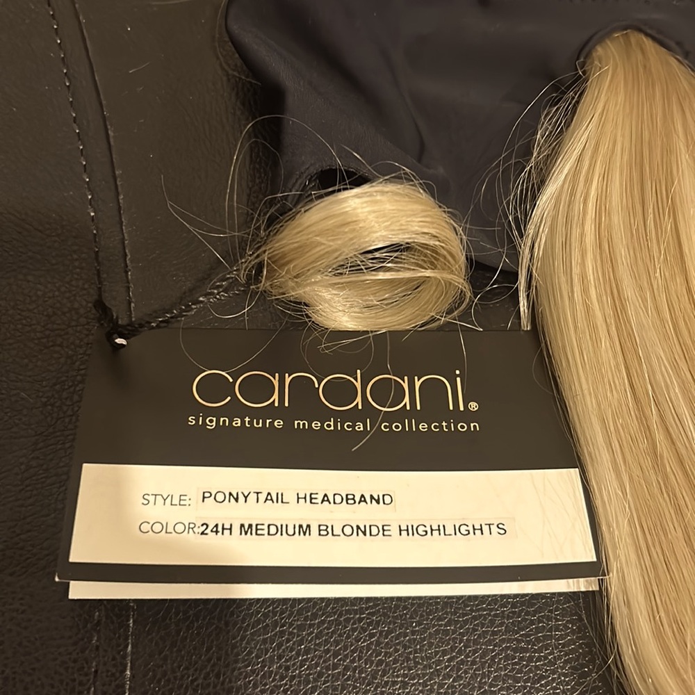 NWT Cardani signature Med Blonde Ponytail Headband